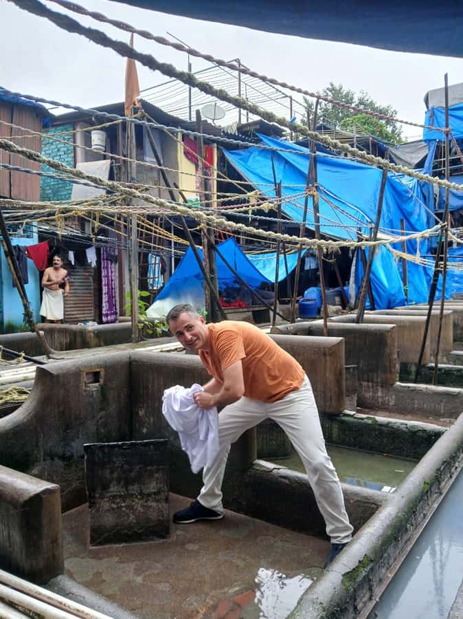 Mumbai: 2 Hours Markets And Temple Tour - Key points at a glance