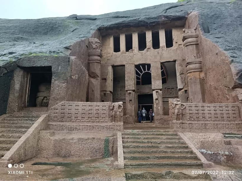 Mumbai: Buddhist Kanheri Caves with Golden Pagoda Temple - Key points at a glance