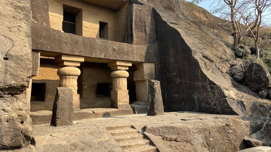 Mumbai: Kanheri Caves and The Golden Pagoda Temple - Kanheri Caves: stone, silence, and Buddhist life