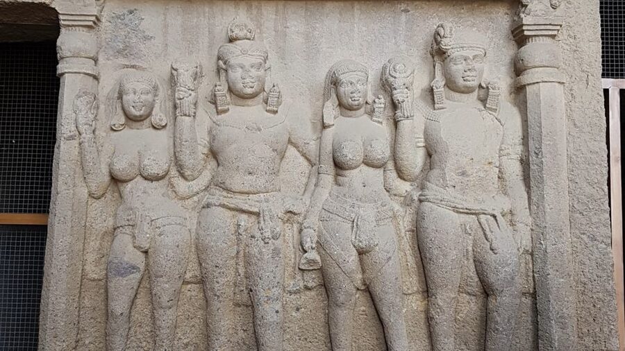 Mumbai: Private tour for Kanheri Caves and Golden Pagoda - Why this two-part Mumbai outing works