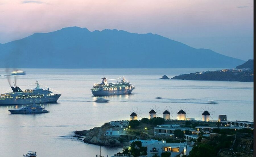 Mykonos: Highlights Tour with Panagia Tourliani Monastery - Key points at a glance