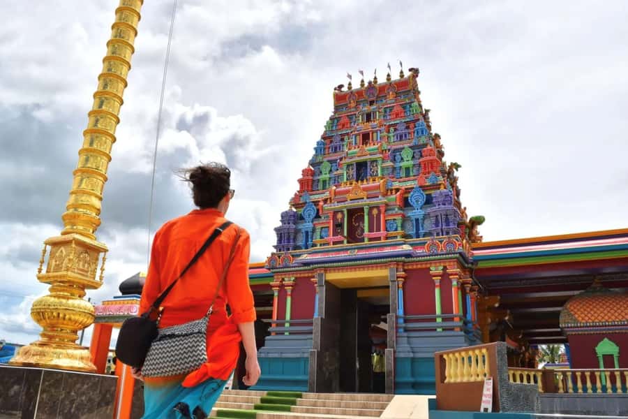 Nadi: Garden Village Hot Spring & Temple Highlights Tour - Five things to know before you go
