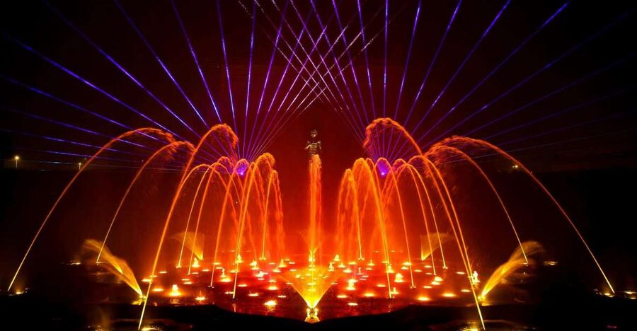 New Delhi: Akshardham Temple Light Show With Custom Add Ons - Entering the Akshardham complex