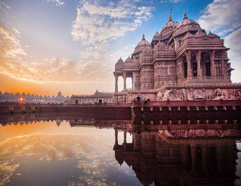 New Delhi: Akshardham Temple Tour with Water and Light Show - Sanskruti Darshan, a 12-minute boat ride