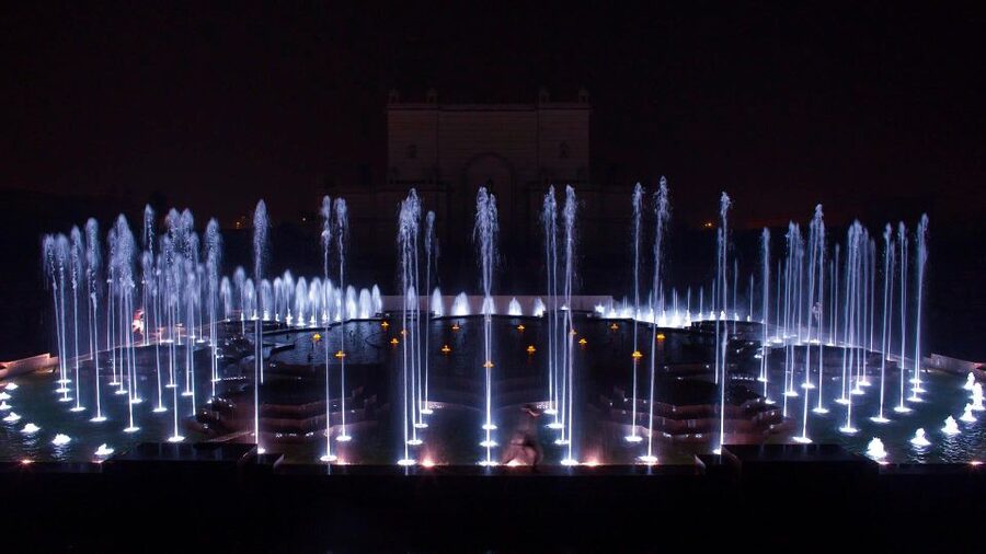 New Delhi: Akshardham Temple Tour with Water and Light Show - The temple itself: carvings, scale, and quiet detail