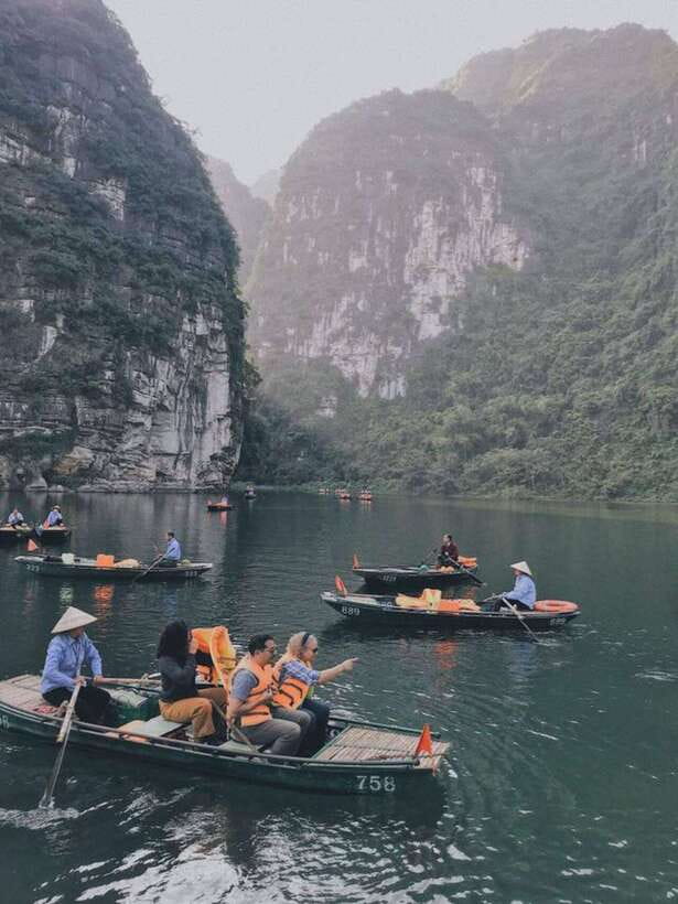Ninh Binh : Bai Dinh Pagoda, Trang An, and Mua Cave Tour - Key points at a glance