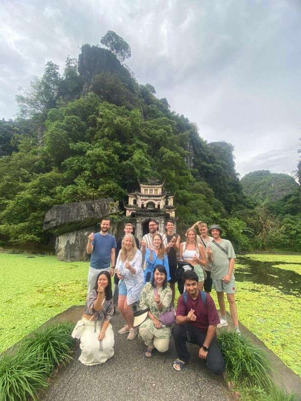 Ninh Binh : Mua Cave, Bai Dinh Pagoda, and Trang An Day Tour - Transport, guide quality, and timing