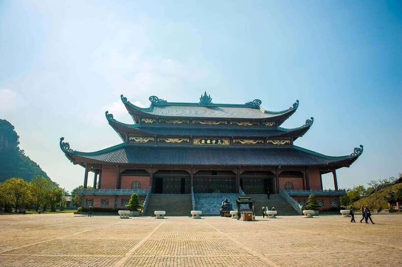 Ninh Binh : Mua Cave, Bai Dinh Pagoda, and Trang An Day Tour - Is $58 good value?