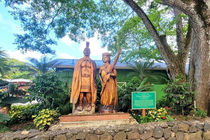 Oahu Circle Island Tour with Byodo-In Temple Admission - North Shore views and a short Haleiwa visit