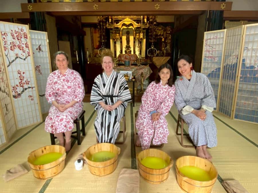 Osaka Temple Cool Foot Bath & Matcha Experience〈45min〉 - Matcha, wagashi, and the pleasure of doing it yourself