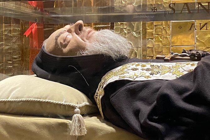 Padre Pio's Shrine in San Giovanni Rotondo from Bari (Apulia) - The modern Church of St. Pio