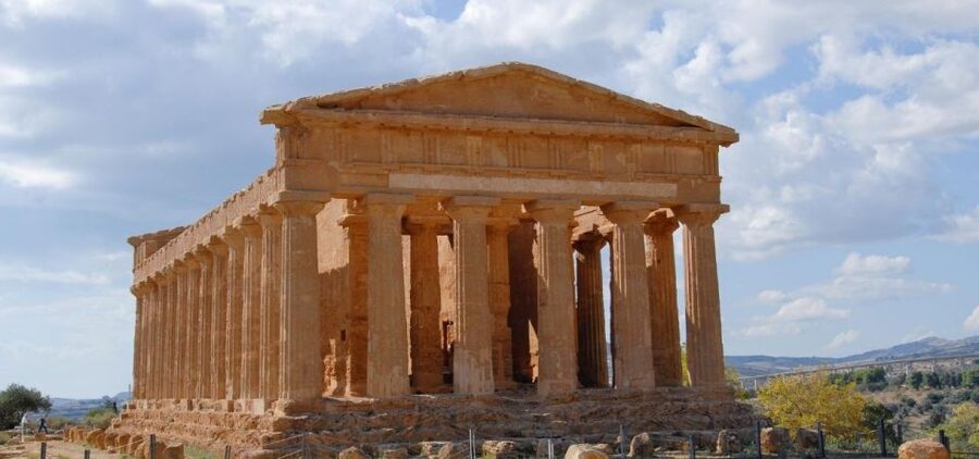 Palermo to Siracusa: stop al Valley of Temples & Roman Villa - Crossing central Sicily by road