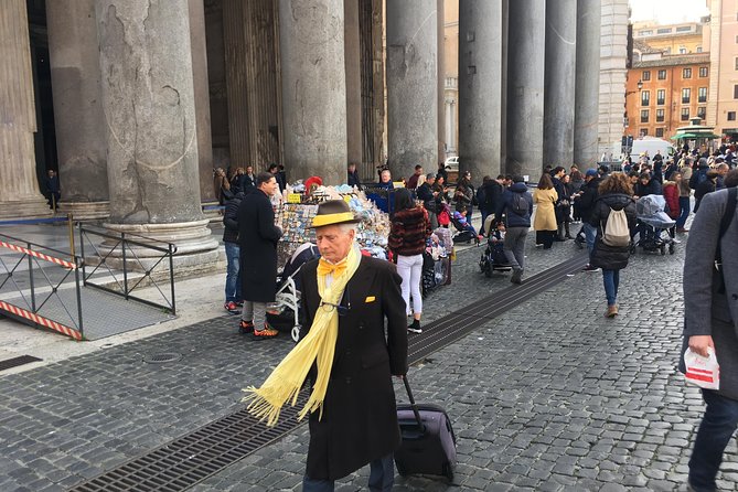 Pantheon Elite Guided Tour - Rome's Iconic Ancient Temple - The dome and oculus: Rome’s most useful ceiling