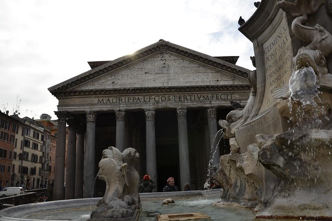 Pantheon Elite Guided Tour - Rome's Iconic Ancient Temple - The exterior walk and ancient engineering