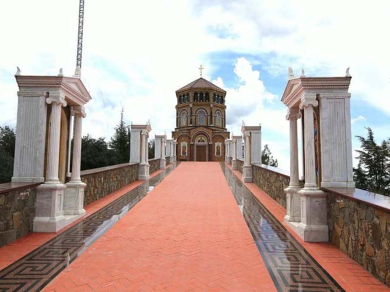 Paphos: Troodos, Omodos & Kykkos Monastery Full-Day Tour - Troodos lunch, shopping, and a needed pause