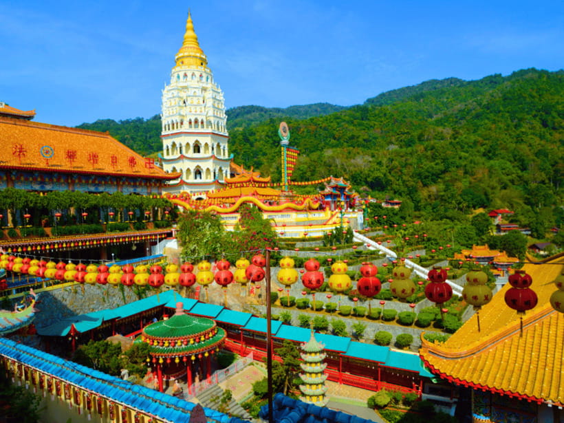 Penang: Kek Lok Si Temple and Penang Hill Guided Tour - The 7-Tier Pagoda and 10,000 Buddhas