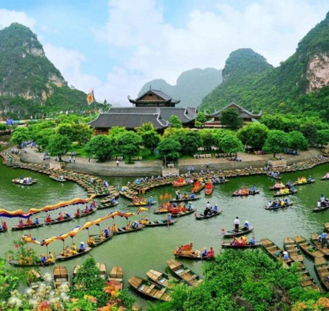 Perfume Pagoda Full-day trip From Hanoi - Lunch near Huong Tich Cave