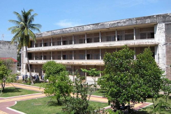 Phnom Penh City Tour, Silver Pagoda, Genocide Museum, Killing Fields - Who should book this tour?