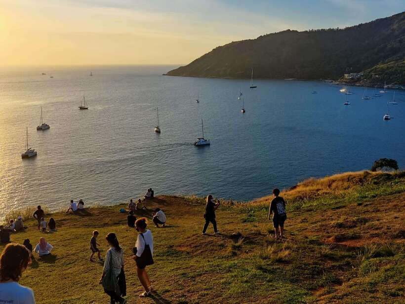 Phuket City Tour with Viewpoints, Temples & Elephant Feeding - Wat Chalong and Phuket’s Buddhist traditions