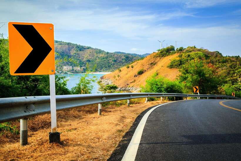 Phuket: Half-Day Viewpoint, Big Buddha and Wat Chalong Tour - The cashew stop is brief and commercial