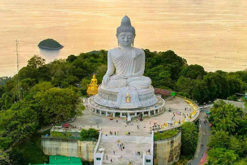 Phuket: Half-Day Viewpoint, Big Buddha and Wat Chalong Tour - Karon View Point and the first coastal views