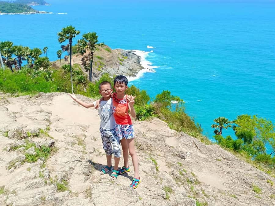 Phuket: Old Town, Chalong Temple, and Great Buddha Van Tour - Windmill Viewpoint adds another photo stop