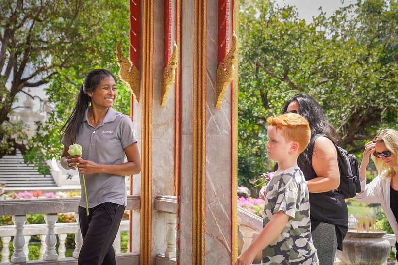 Phuket: Wat Chalong, Viewpoint, and Old Town Guided Tour - Key points to know before booking