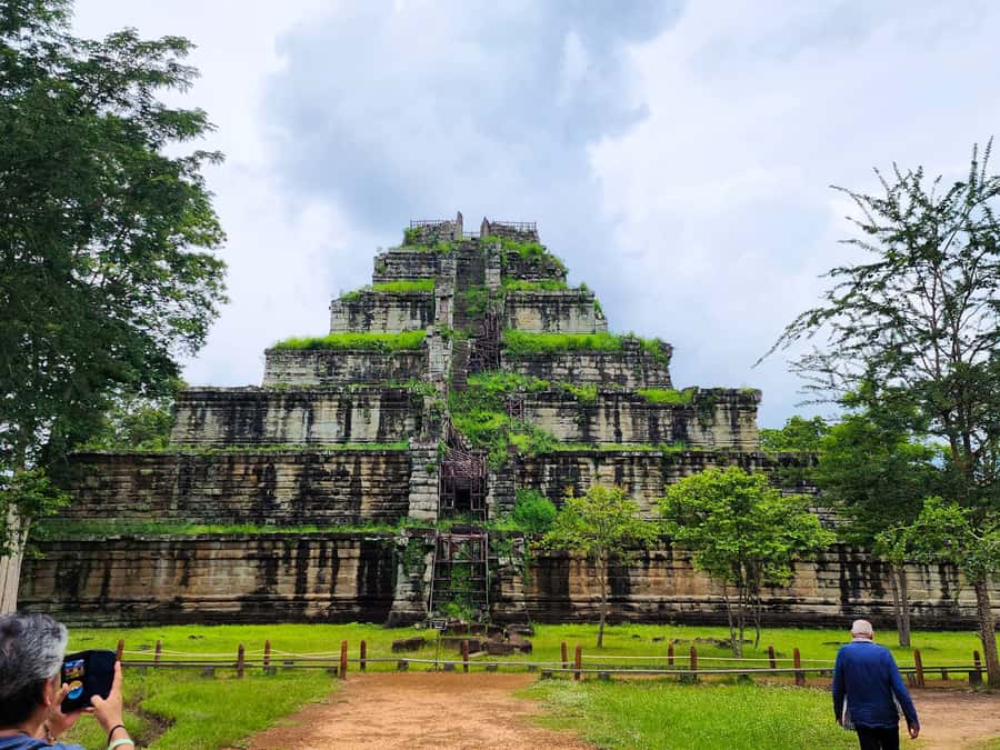 Preah Vihear Temple Koh Ker & BengMealea Tour from Siem Reap - Beng Mealea closes the temple circuit
