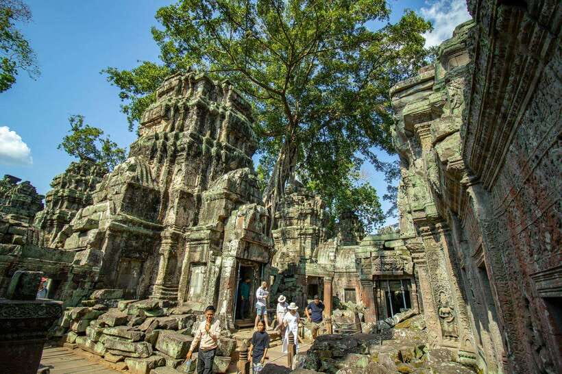 Private Angkor Wat Sunset Tour with Lunch and Snack Included - Who should book this day at Angkor?