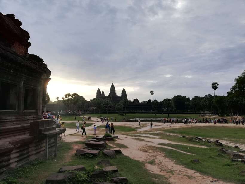 Private Angkor Wat Temple Tour - What to bring and what to leave behind