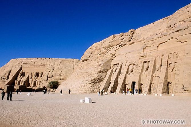 Private Day Trip To Kom Ombo And Edfu Temples From Aswan - How guide quality affects the whole day