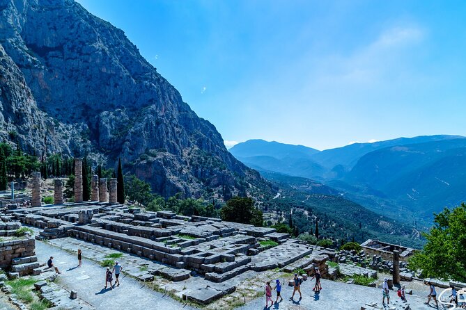 Private Delphi and Hosios Loukas Monastery - Great Lunch and Drinks Included - Why this private Delphi day trip works