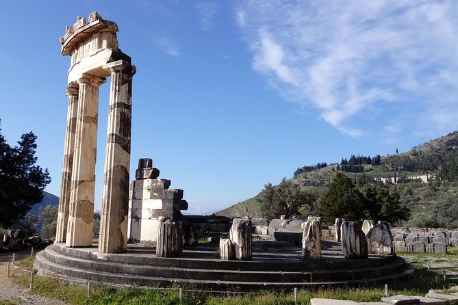 Private Delphi and Hosios Loukas Monastery - Great Lunch and Drinks Included - Delphi: the sacred center of ancient Greece