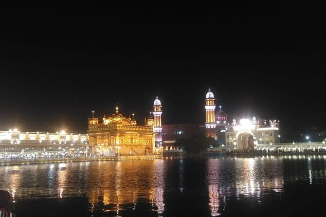 Private Full-Day Amritsar Tour: The Golden Temple & Wagah Border - Jallianwala Bagh and the weight of 1919