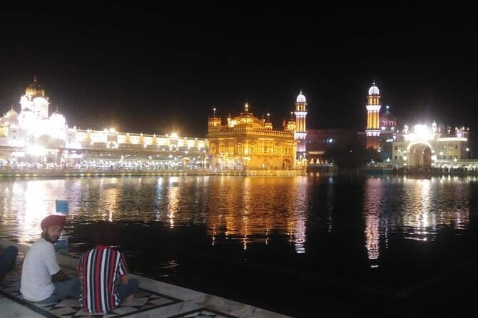 Private Full-Day Amritsar Tour: The Golden Temple & Wagah Border - A possible extra stop at the War Memorial and Museum