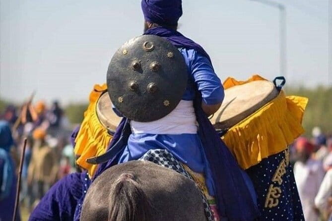 Private Full-Day Amritsar Tour: The Golden Temple & Wagah Border - The private format and guide service