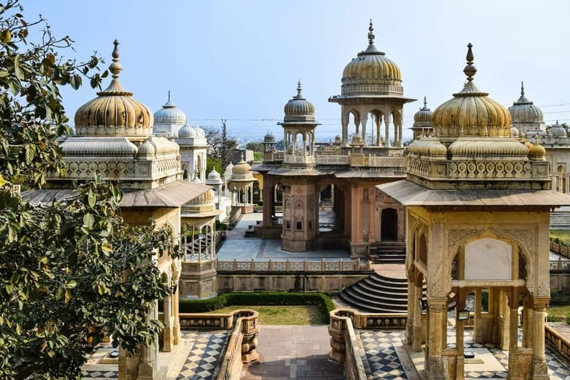 Private Full-Day Jaipur Guided Tour with Monkey Temple - Why a private car matters in Jaipur