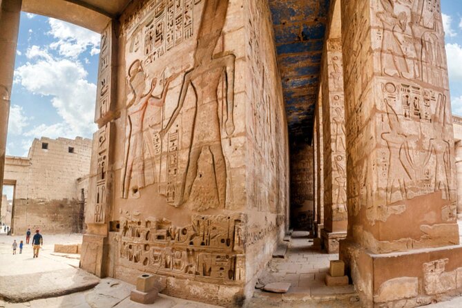 Private Full Day Tour of Luxor west Bank Tombs and temples - Valley of the Queens and the art of the afterlife