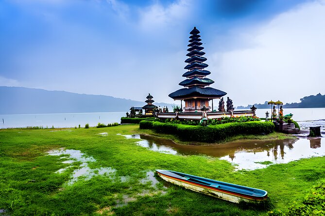Private Full-Day Tour: Ulun Danu Beratan Temple, Jatiluwih and Tanah Lot Temple - Penatahan Hot Spring adds a welcome pause