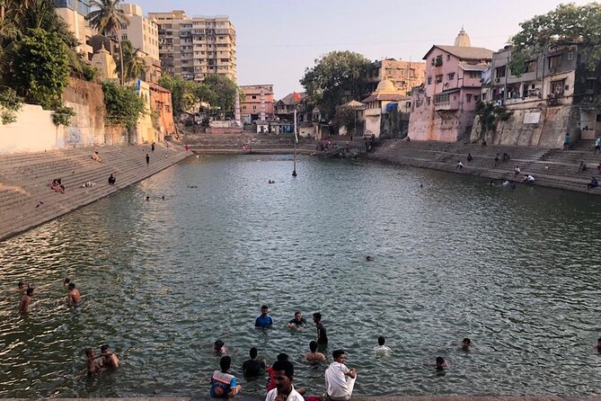 Private Guided Spiritual Walk in Banganga Hindu Temples - Banganga Tank: the heart of the walk