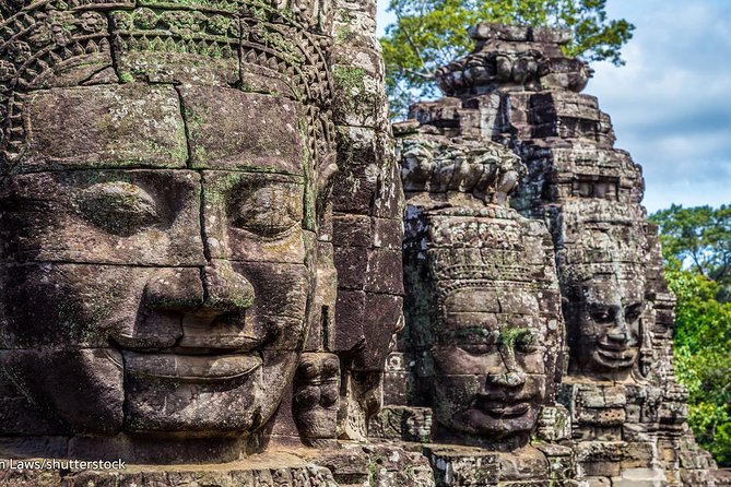Private sunrise 'small tour' of Angkor Wat with car or van & Guide - Hotel pickup and the ride into Angkor