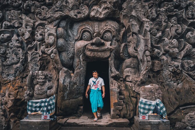 Private Tour : Bali Best Waterfalls, Temples and Monkey Forest - Sangeh Monkey Forest and Close Encounters