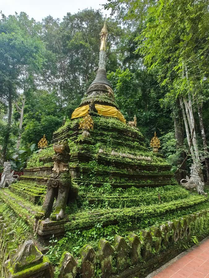 Private tour Chiangmai , Explore hidden gems Lanna temple - Wat Ched Yod and Its Unusual Lanna Form