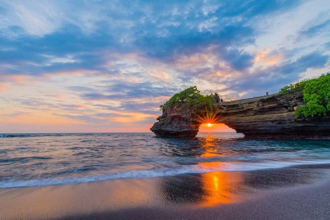 Private Tour: Full-Day Tanah Lot and Uluwatu Temples with Kecak Fire Dance Show - Why the private format matters