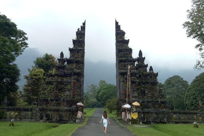 Private Tour: Leke-Leke Waterfall, Handara gate & Iconic Temples - Four very different sides of Bali in one day
