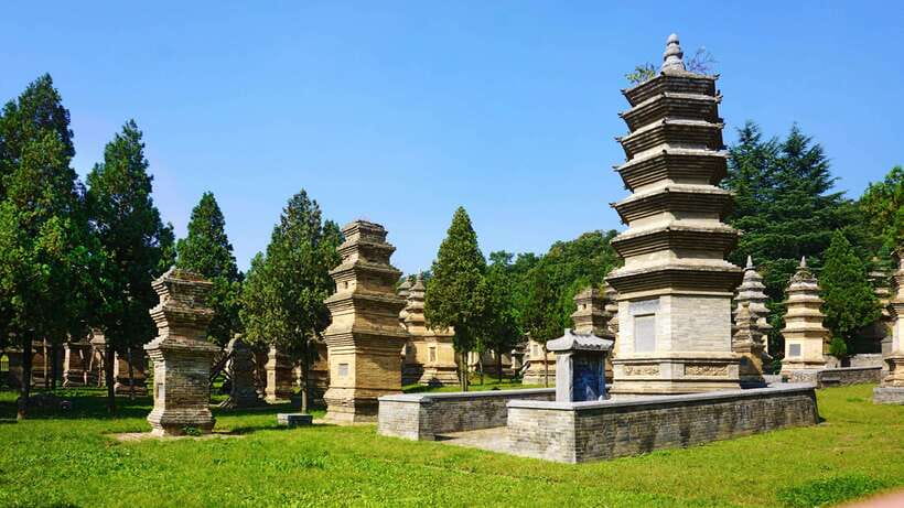 Private Tour: Longmen Grottoes, Shaolin Temple & Kungfu Show - The 1.5-hour transfer to Shaolin
