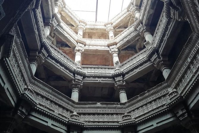 Private Tour of Step well, Modhera Sun Temple & Patola saree weaving by car - Lunch, price, and overall value