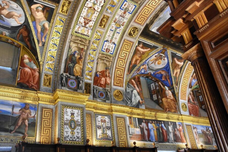 Private tour: San Lorenzo de El Escorial Monastery - The Hall of Battles and its sweeping wall paintings
