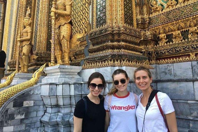 Private Tour: Temples Tour of Bangkok - What private service adds to the morning