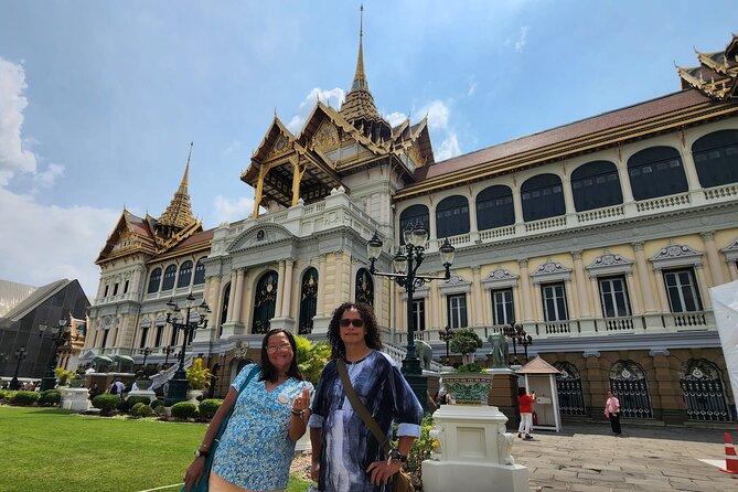 Private Tour: Temples Tour of Bangkok - Wat Traimit and the 5.5-ton Golden Buddha